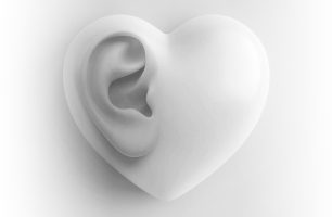 一雙聆聽的耳朵